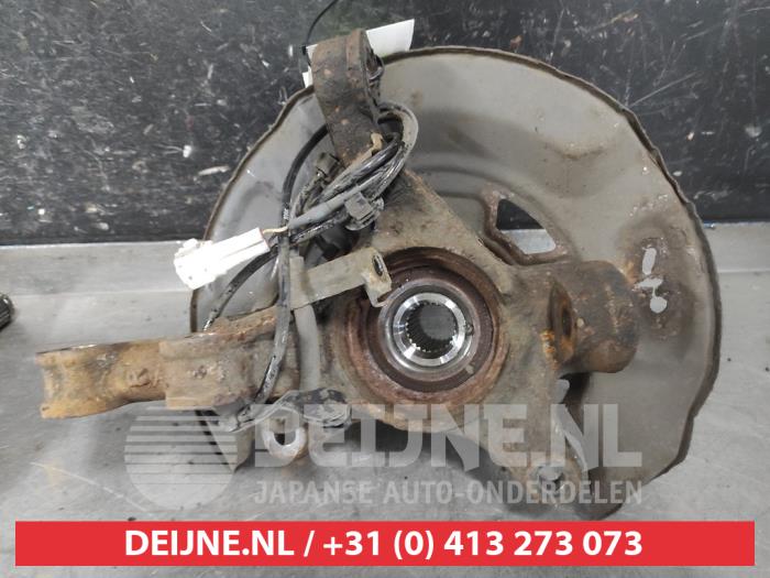 Toyota Yaris Fusee rechts-voor O603073