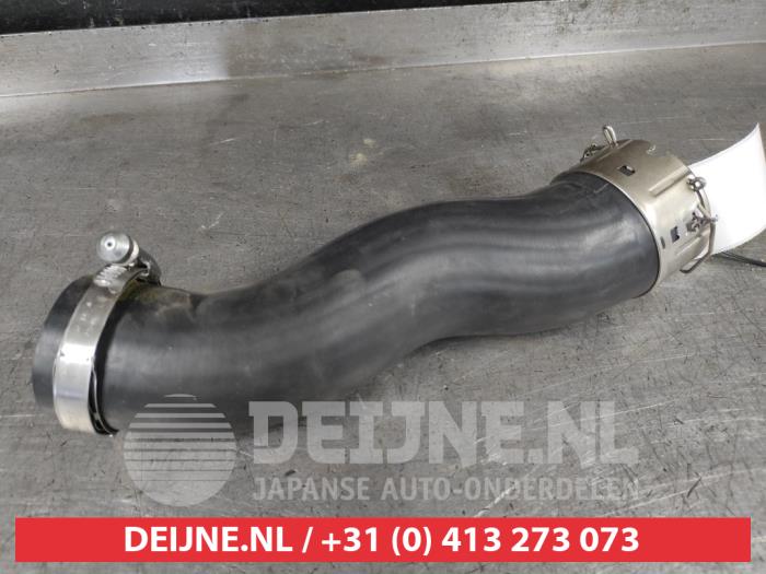Gebruikte Intercooler Slang Kia Rio IV (YB) 1.0i T-GDi 100 12V Prijs op aanvraag aangeboden door V.Deijne Jap.Auto-onderdelen BV