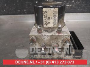 Gebruikte ABS Pomp Mitsubishi Grandis (NA) 2.4 16V MIVEC Prijs € 75,00 Margeregeling aangeboden door V.Deijne Jap.Auto-onderdelen BV