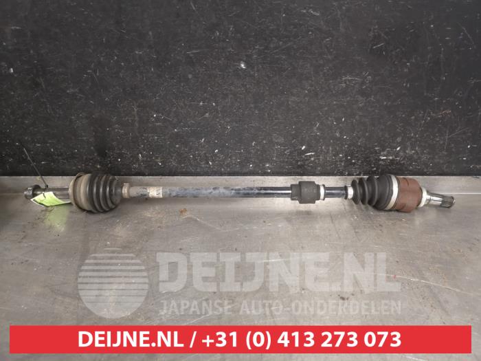 Toyota Yaris Front drive shaft, right O603300