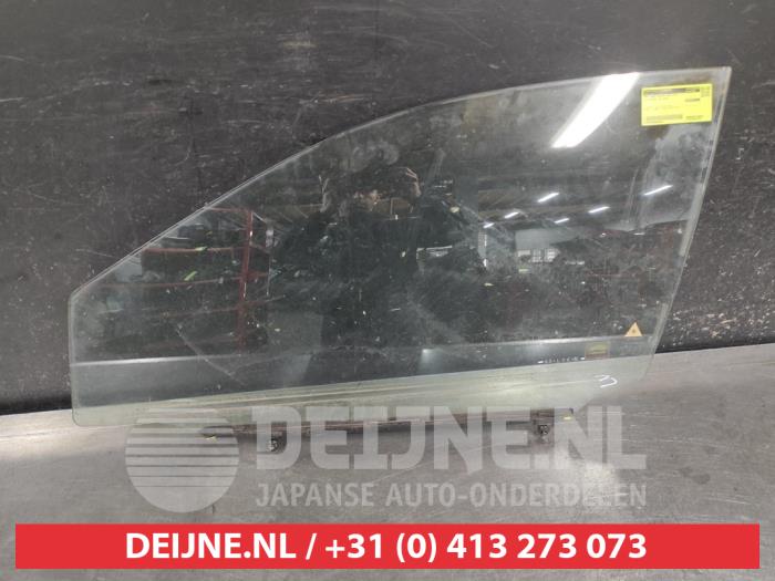 Lexus RX Türscheibe 4-türig links vorne O603344