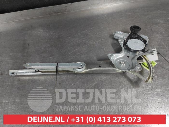 Lexus RX Ruitmechaniek 4Deurs links-voor O603346