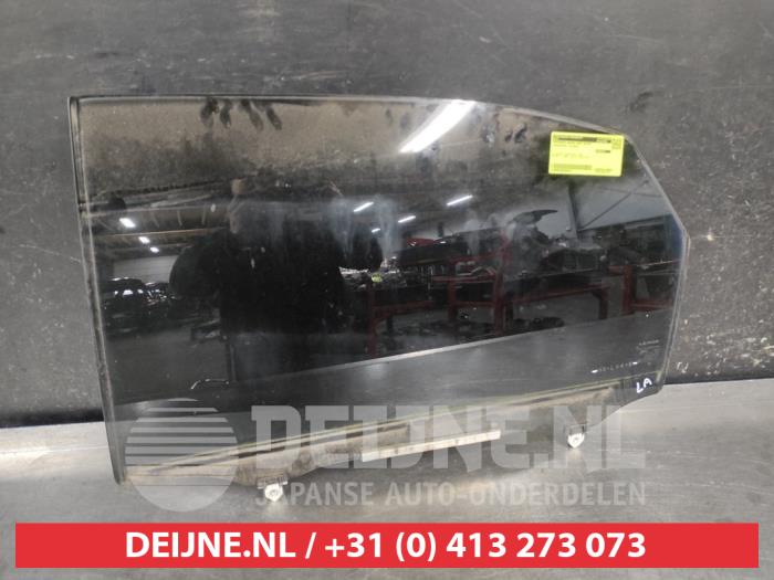 Lexus RX Türscheibe 4-türig links hinten O603347