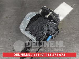 Lexus RX Rear door lock mechanism 4-door, left O603348 photo 2