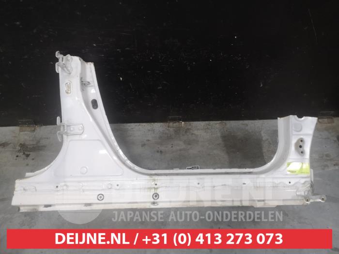 Toyota Yaris Kokerbalk rechts O603479