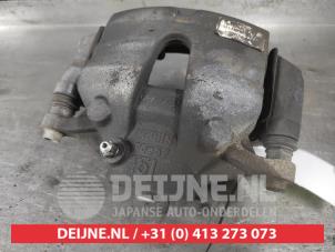 Hyundai I30 Bremszange links vorne O603526 foto 3
