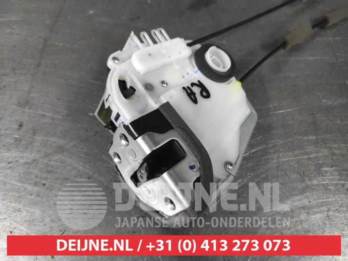 Toyota Yaris Deurslot Mechaniek 4Deurs rechts-achter O603684