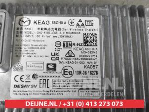 Mazda CX-5 Draadloze oplader O604026 foto 3