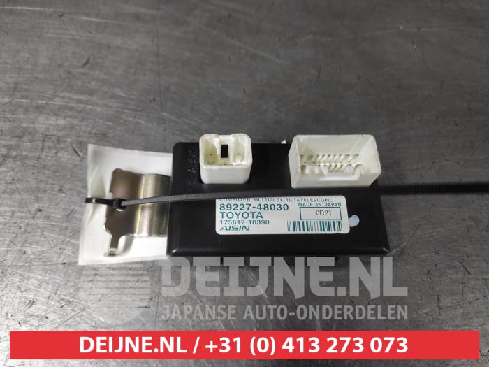 Lexus RX Lenkrohr Modul O604111