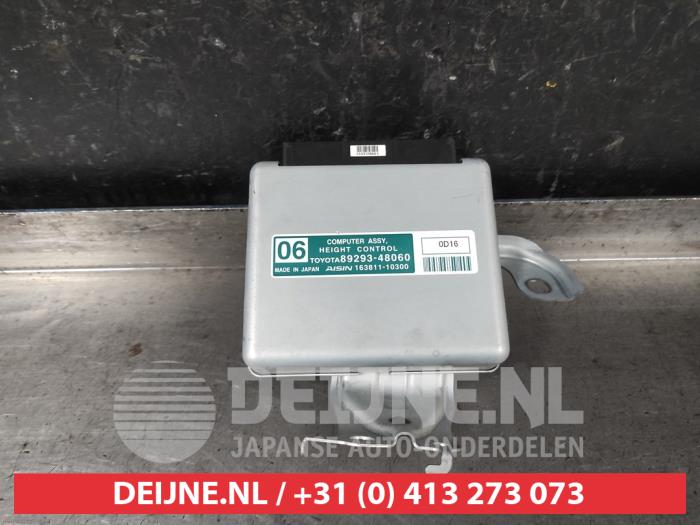 Lexus RX Luftfederung Modul O604112