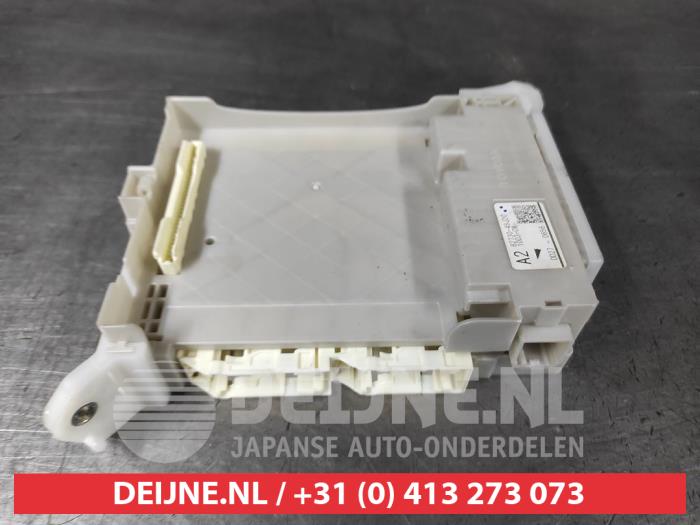 Lexus RX Sicherungskasten O604128