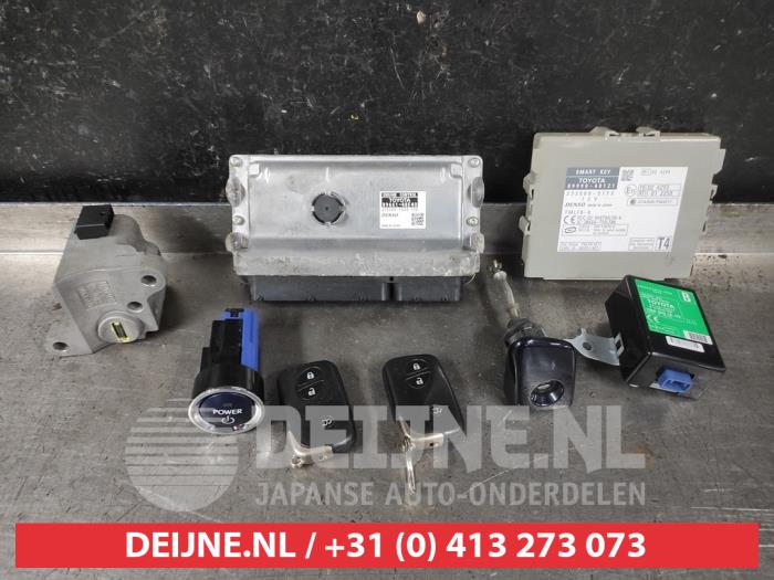 Gebruikte Computer Motormanagement Lexus RX (L1) 450h V6 24V VVT-i 4x2 Prijs € 200,00 Margeregeling aangeboden door V.Deijne Jap.Auto-onderdelen BV