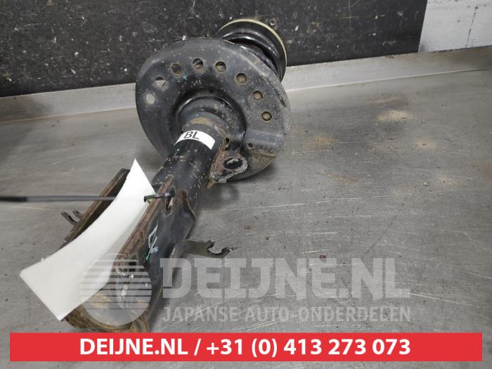 Nissan Pulsar Schokdemperpoot links-voor O604619