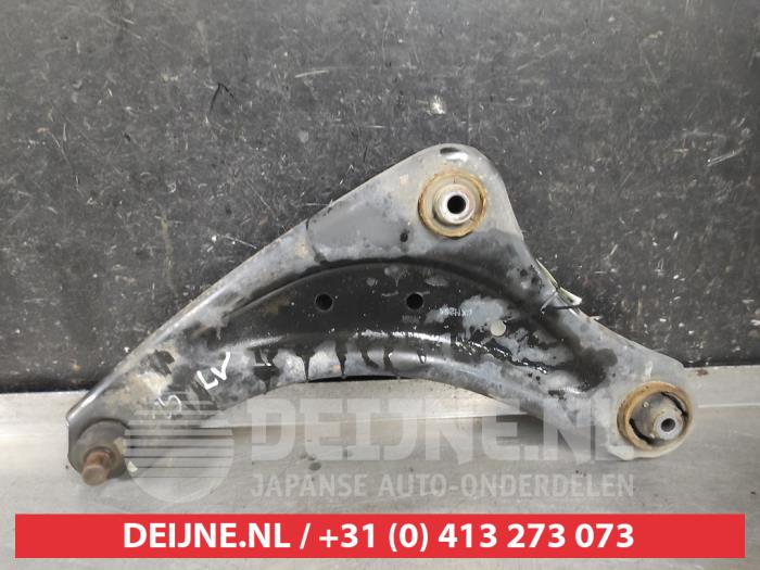 Nissan Pulsar Draagarm onder links-voor O604621