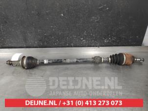 Gebruikte Aandrijfas rechts-voor Toyota Yaris II (P9) 1.3 16V VVT-i Prijs € 35,00 Margeregeling aangeboden door V.Deijne Jap.Auto-onderdelen BV