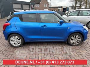 Suzuki Swift Front door 4-door, right O605116 photo 3