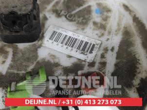 Suzuki Swift Electric fuel pump O605191 photo 2