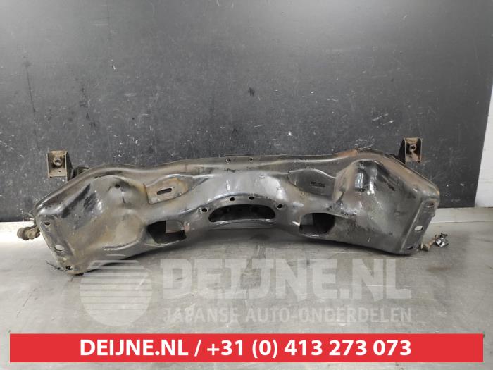 Subframe van een Subaru Impreza II (GD) 2.5 WRX 16V 2007