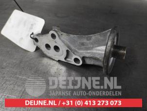 Gebruikte Oliefilterhuis Toyota Aygo (B40) 1.0 12V VVT-i Prijs op aanvraag aangeboden door V.Deijne Jap.Auto-onderdelen BV