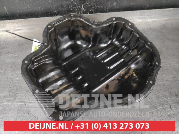 Gebruikte Carterpan Toyota RAV4 (A2) 2.0 16V VVT-i 4x4 Prijs € 50,00 Margeregeling aangeboden door V.Deijne Jap.Auto-onderdelen BV