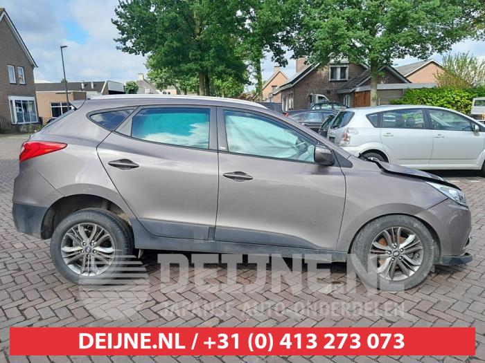 Hyundai IX35 Portierruit 4Deurs rechts-voor O605387