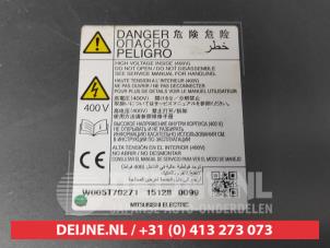 Mitsubishi Outlander Acculader O605446 foto 2