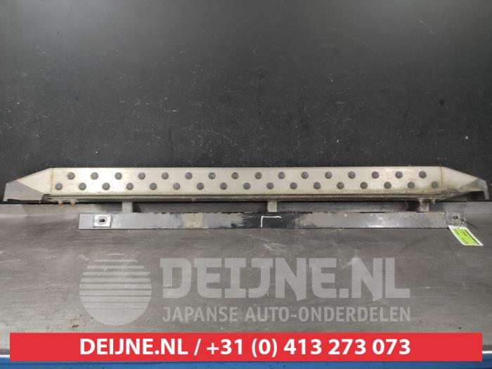 Toyota Rav-4 Treeplank links O605549