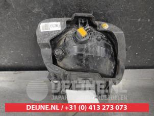 Kia Carens Mistlamp rechts-voor O605680 foto 2