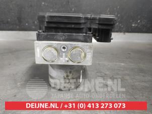 Kia Carens ABS pump O605682 photo 2