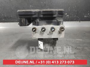 Kia Carens ABS pump O605682 photo 3