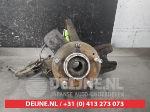 Kia Carens Fusee links-voor O605720 foto 2