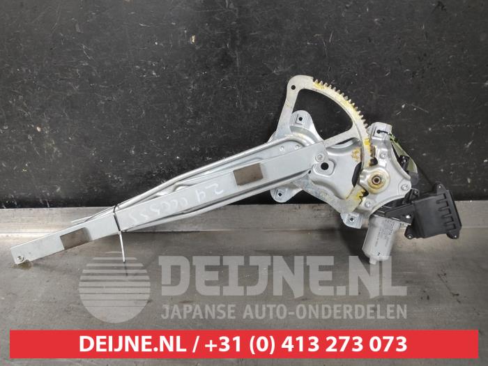 Toyota Auris Ruitmechaniek 4Deurs links-voor O605733