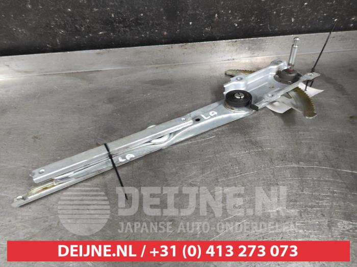 Toyota Corolla Verso Ruitmechaniek 4Deurs links-achter O605870