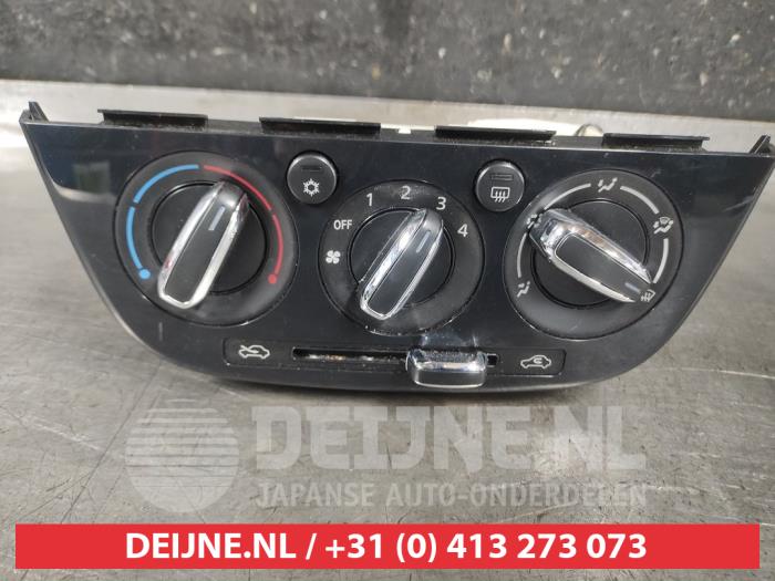 Mitsubishi Space Star Heater control panel O605975
