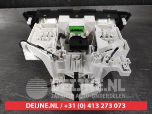 Mitsubishi Space Star Kachel Bedieningspaneel O605975 foto 2