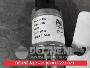 Mazda CX-30 Nockenwelle Verstellung O606222 foto 2