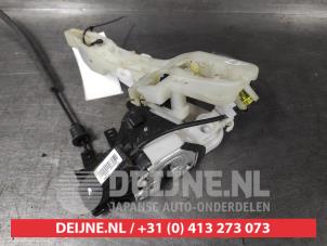 Hyundai Santafe Door lock mechanism 4-door, front left O606319 photo 2