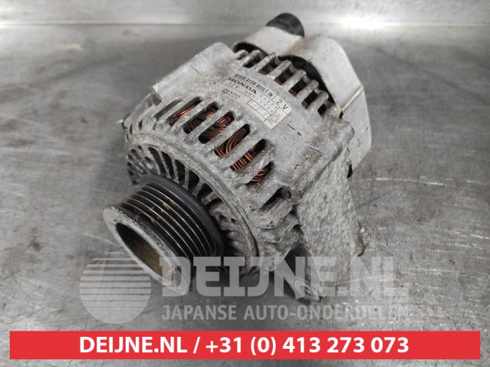 Gebruikte Dynamo Honda S2000 (AP1) 2.0 16V VTEC Prijs € 50,00 Margeregeling aangeboden door V.Deijne Jap.Auto-onderdelen BV