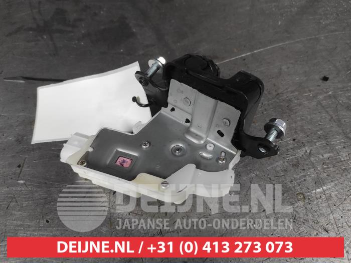 Toyota Yaris Cross Schließmechanik Heckklappe O606559