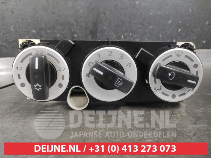 Mitsubishi Colt Heater control panel O606628