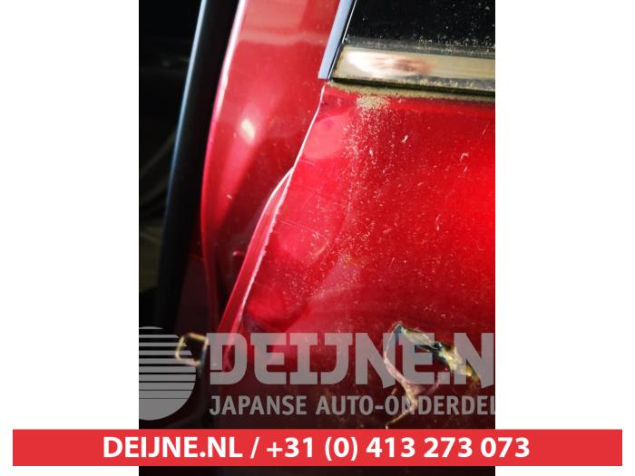 Mazda 3 Portier 4Deurs links-achter O606734