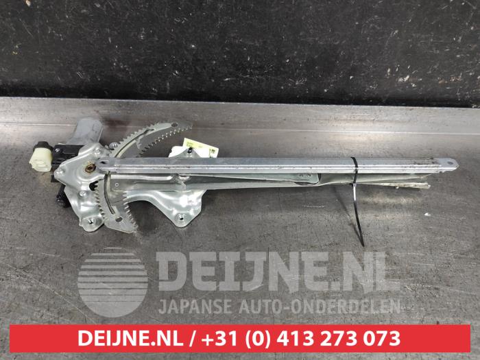 Mitsubishi Outlander Ruitmechaniek 4Deurs links-voor O606839