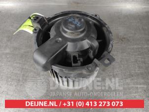 Gebruikte Kachel Ventilatiemotor Mitsubishi Colt (Z2/Z3) 1.3 16V Prijs € 50,00 Margeregeling aangeboden door V.Deijne Jap.Auto-onderdelen BV
