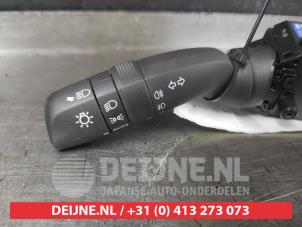 Toyota Yaris Cross Licht Schakelaar O606985 foto 2