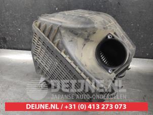 Gebruikte Luchtfilterhuis Hyundai Santa Fe III (DM) 2.2 CRDi R 16V 4x4 Prijs € 50,00 Margeregeling aangeboden door V.Deijne Jap.Auto-onderdelen BV