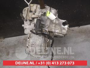 Nissan Almera Tino Getriebe O607238 foto 3