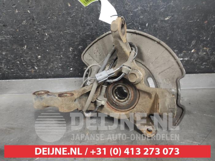 Suzuki Swift Achsschenkel rechts vorne O607428