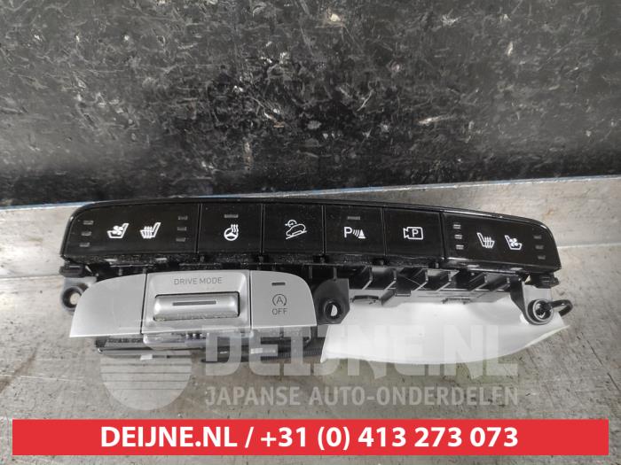 Hyundai Tucson Seat heating switch O607589
