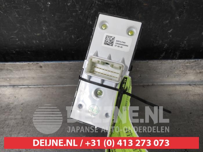 Kia Pro Ceed Combischakelaar ramen O607658