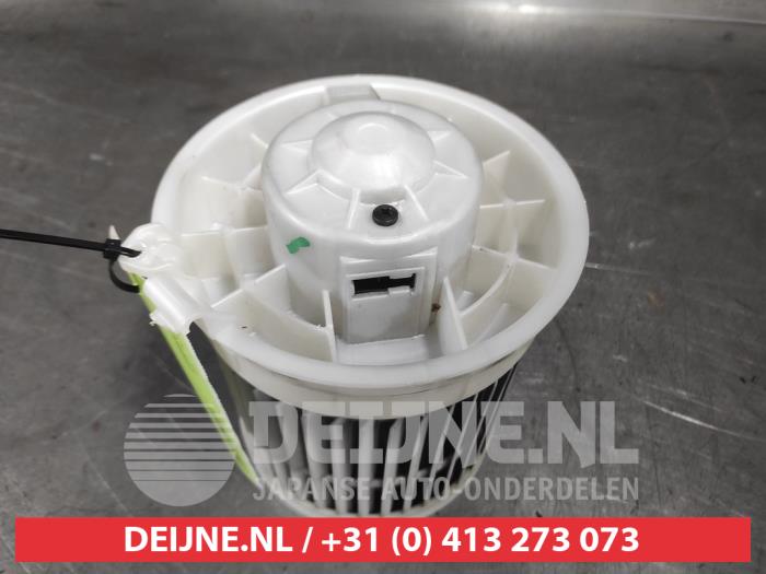 Nissan X-Trail Kachel Ventilatiemotor O607793